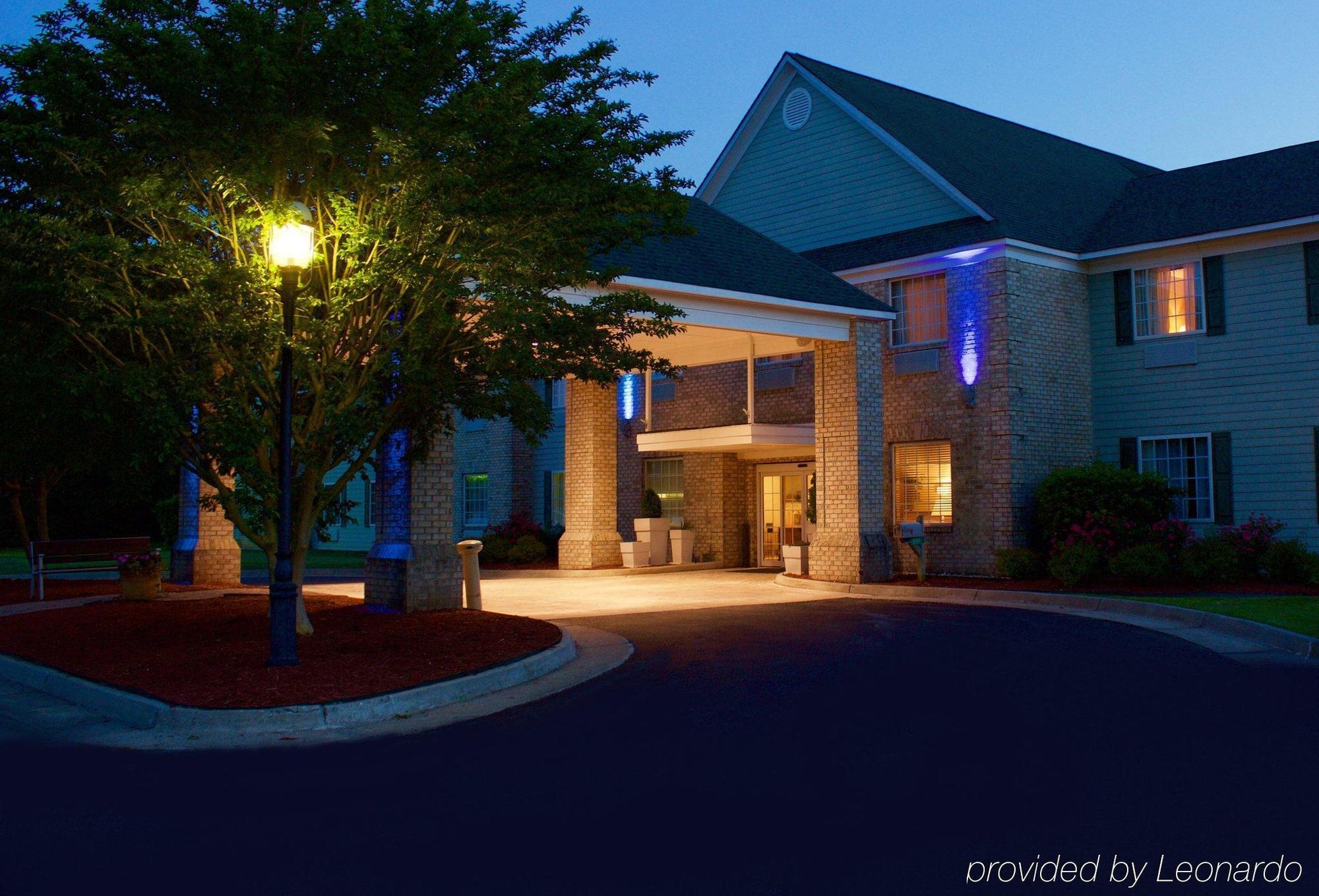 Holiday Inn Express Kilmarnock Esterno foto