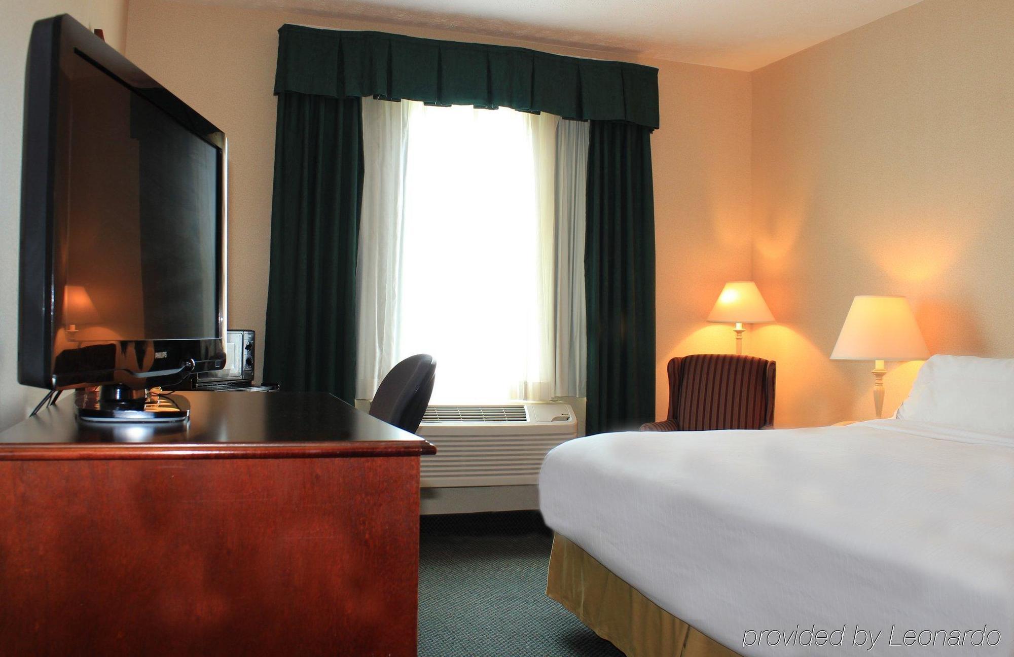 Holiday Inn Express Kilmarnock Esterno foto