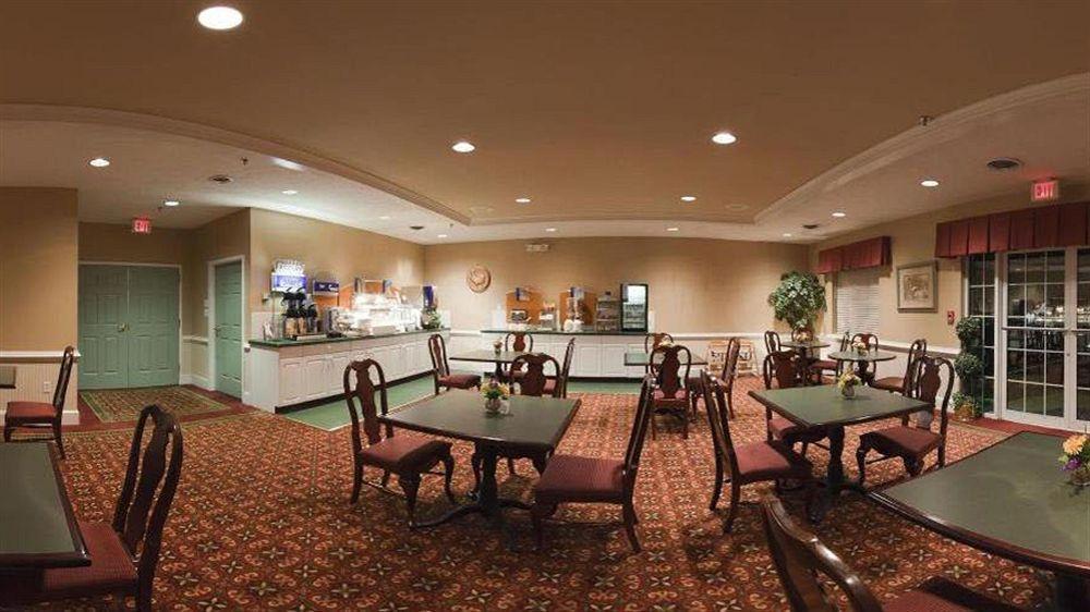 Holiday Inn Express Kilmarnock Esterno foto